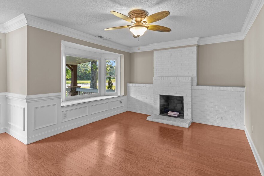 More Photos Of 319 N Central Ave, Locust Office Residential For Sale