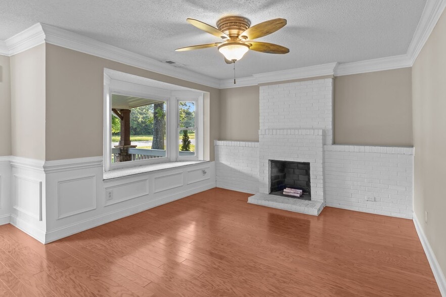 More Photos Of 319 N Central Ave, Locust Office Residential For Sale