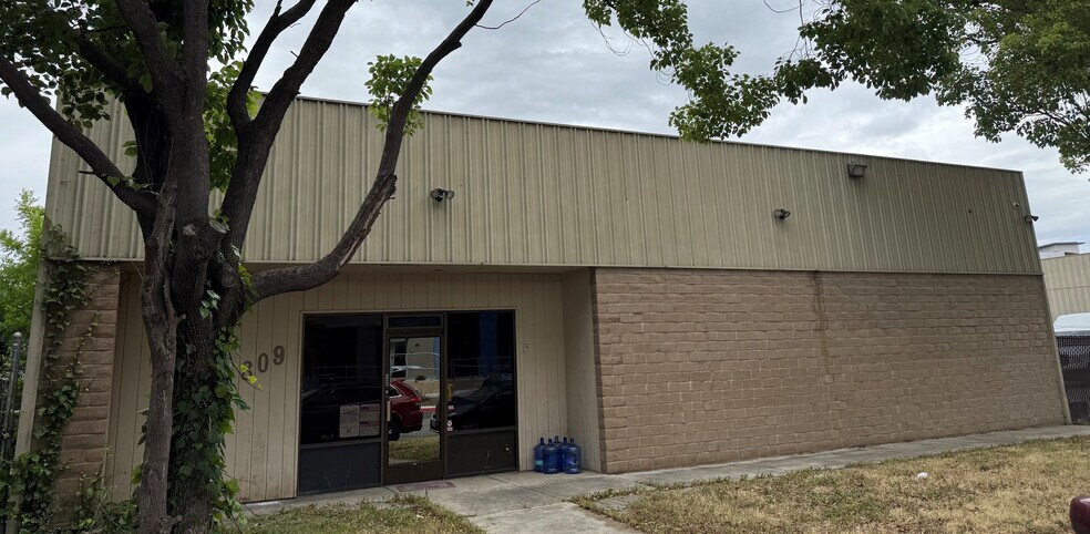Primary Photo Of 309 Sango Ct, Milpitas Manufacturing For Sale