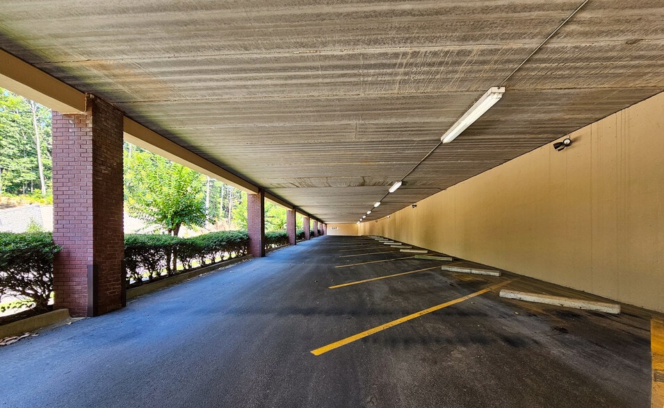 More Photos Of 900 Montclair Rd, Birmingham Office For Sale