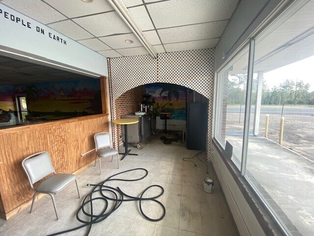 More Photos Of 6023 Kingsley Lake Dr, Starke Service Station For Sale