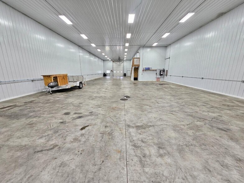 More Photos Of 314 1st St NW, Rugby Flex For Sale