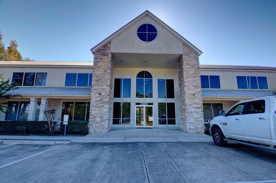 More Photos Of 12603 Highway 105 W, Conroe Office For Sale