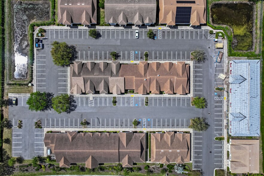 More Photos Of 934 Cypress Village Blvd, Sun City Center Office For Sale