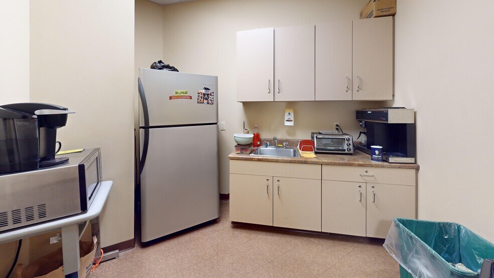 More Photos Of 900 State St, Erie Office For Sale