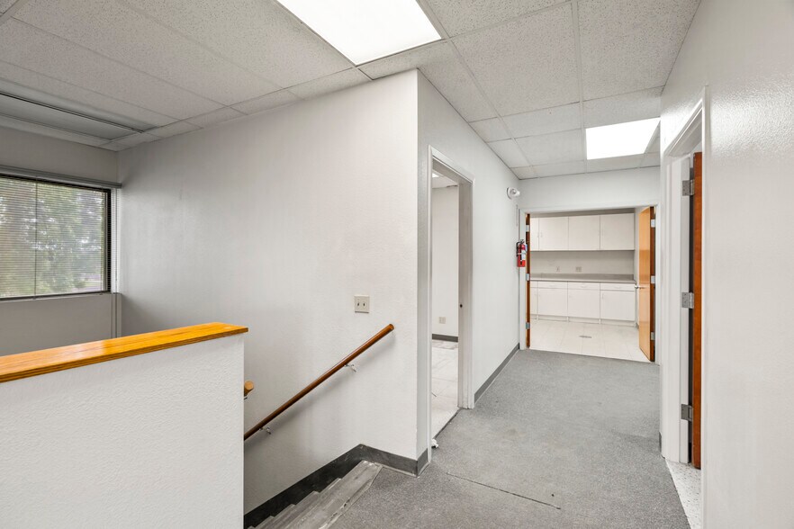 More Photos Of 319 E McDowell Rd, Phoenix Office For Sale