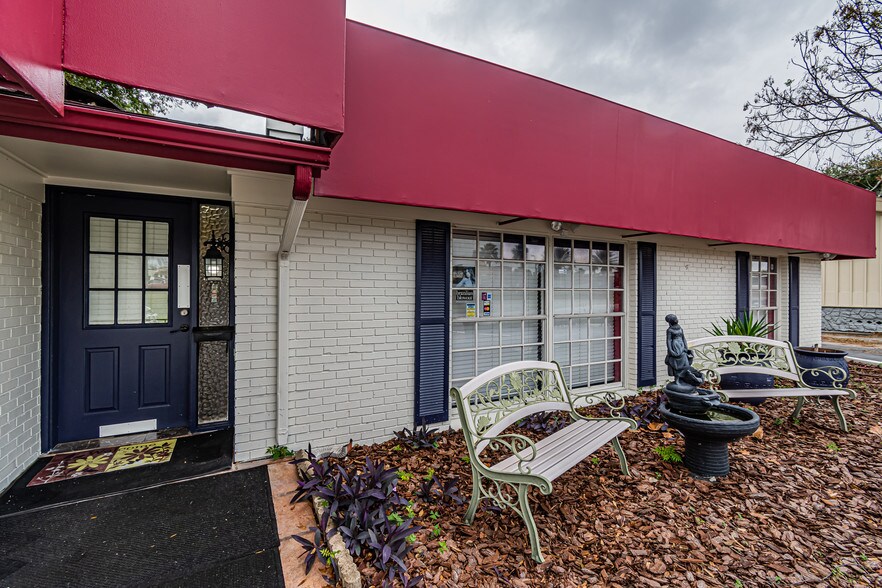 More Photos Of 264 E Altamonte Dr, Altamonte Springs Freestanding For Lease