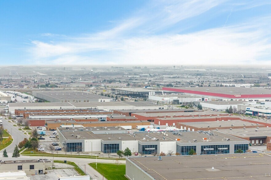 More Photos Of 140 Derry Rd E, Mississauga Office For Sale