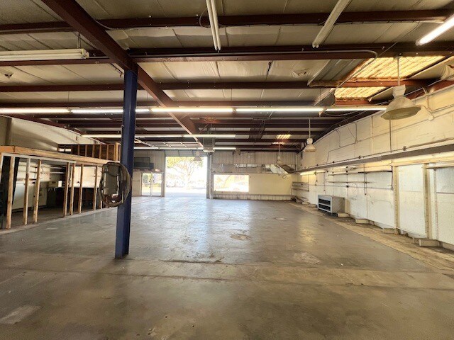 More Photos Of 1150 Main St, Morro Bay Warehouse For Sale