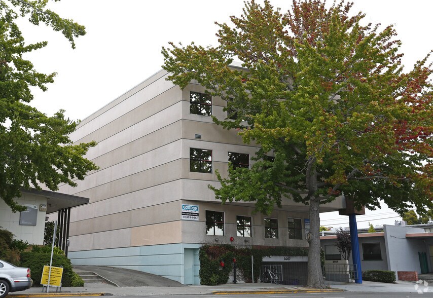 More Photos Of 3017 Telegraph Ave, Berkeley Medical For Lease