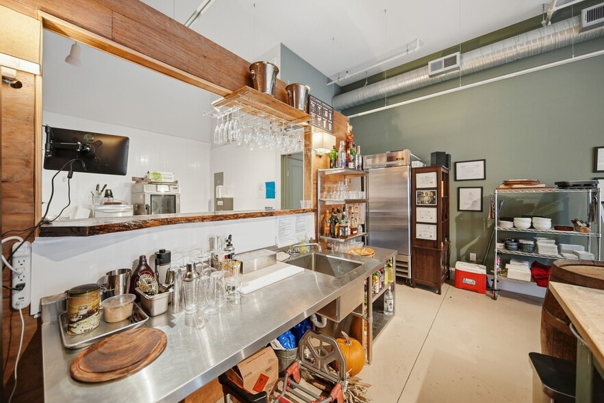 More Photos Of 300 Mason Ave, Cape Charles Apartments For Sale