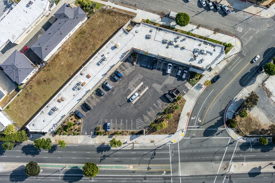 More Photos Of 400-424 E Florence Ave, Inglewood General Retail For Sale