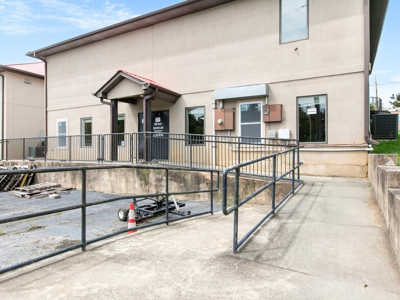More Photos Of 2690 Hendersonville Rd, Fletcher Medical For Lease