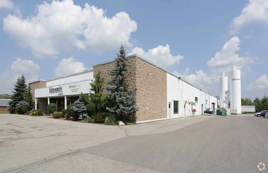 Primary Photo Of 560 Weber St N, Waterloo Warehouse For Lease