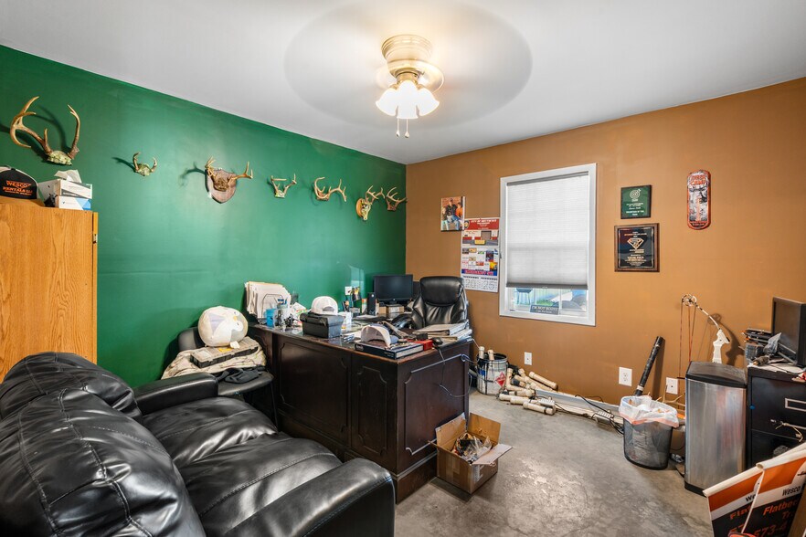 More Photos Of 2946 State Highway V, Matthews Warehouse For Sale