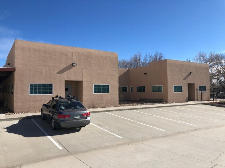 More Photos Of 1800 E 30th St, Farmington Office For Lease