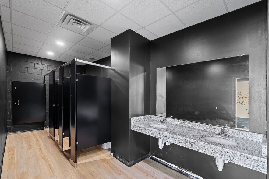 More Photos Of 14629 E Wade Hampton Blvd, Greer Freestanding For Sale