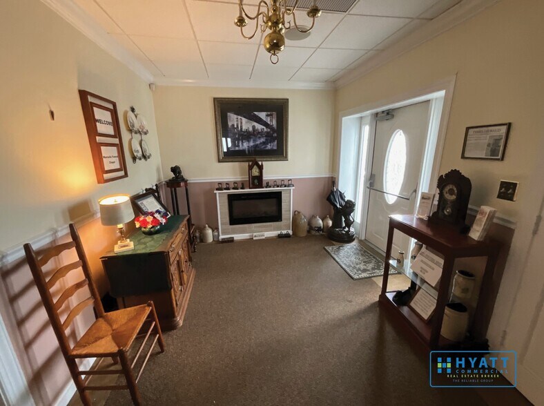 More Photos Of 6005-6009 Harford Rd, Baltimore Cemetery Mausoleum For Sale