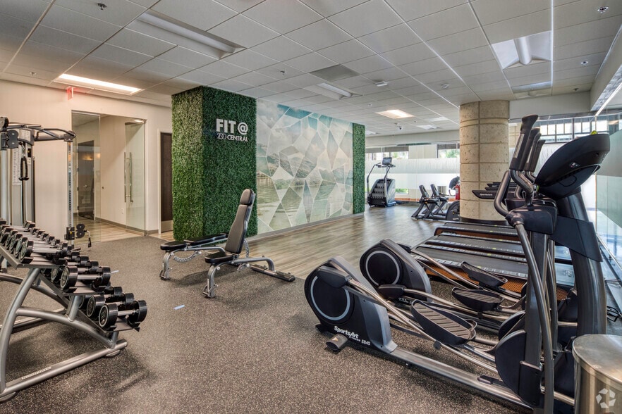 More Photos Of 200 Central Ave, Saint Petersburg Office For Lease