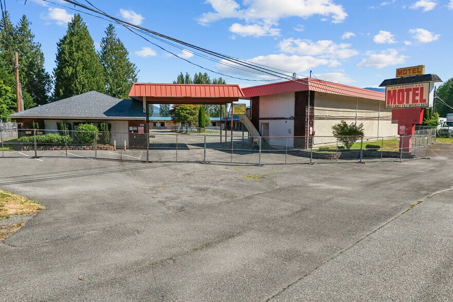 More Photos Of 1862 W State Route 20, Sedro-Woolley Hotel For Sale