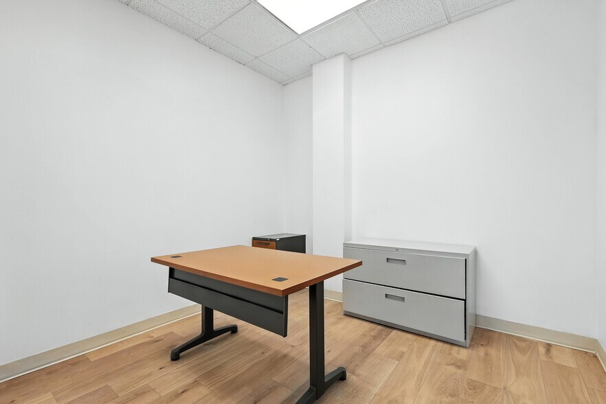 More Photos Of 1100 W Campbell Rd, Richardson Office For Sale