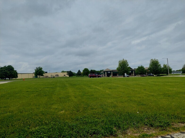 More Photos Of 1334 Memorial Dr, Watertown Land For Sale