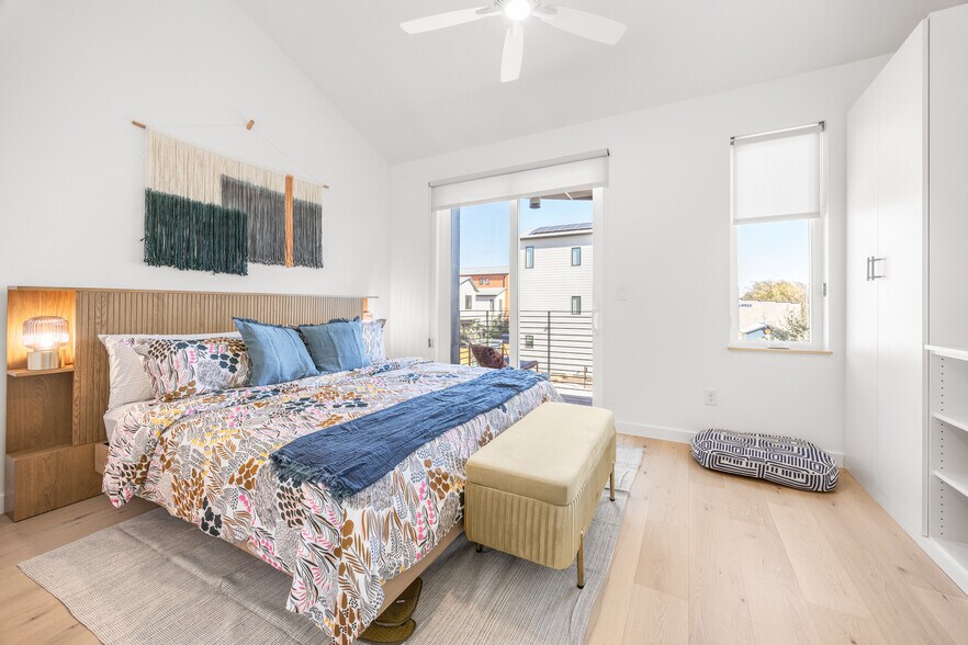 More Photos Of 1911 Dutton Dr, San Marcos Office Residential For Sale