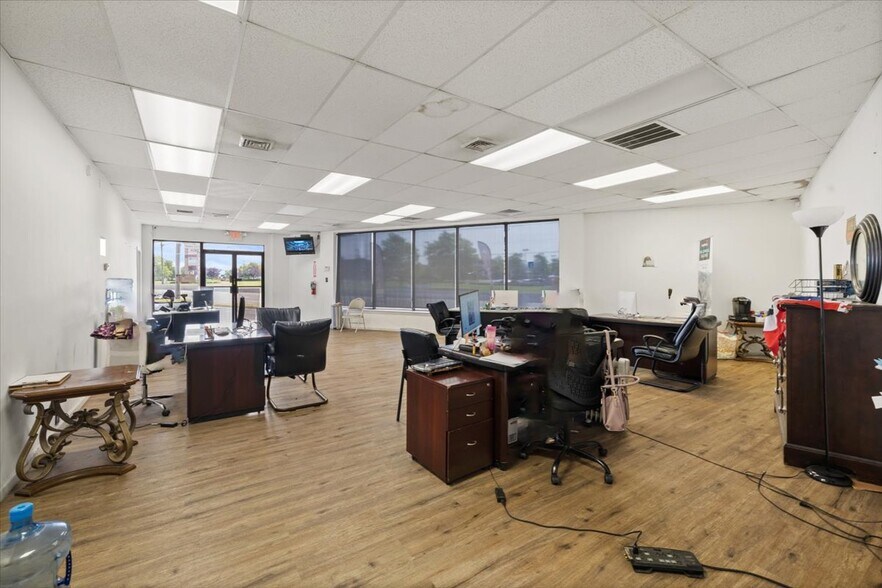 More Photos Of 4379 Route 130, Edgewater Park Auto Repair For Lease