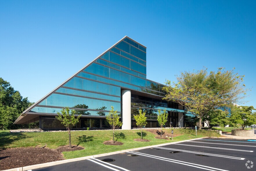 More Photos Of 777 Alexander Rd, Princeton Loft Creative Space For Lease