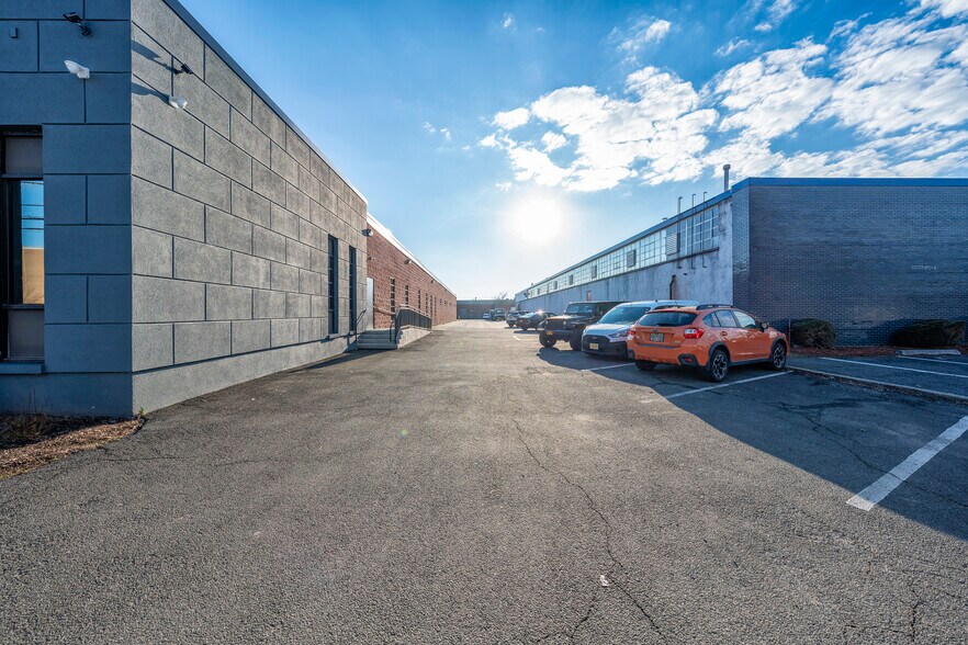 More Photos Of 380 North St, Teterboro Warehouse For Sale