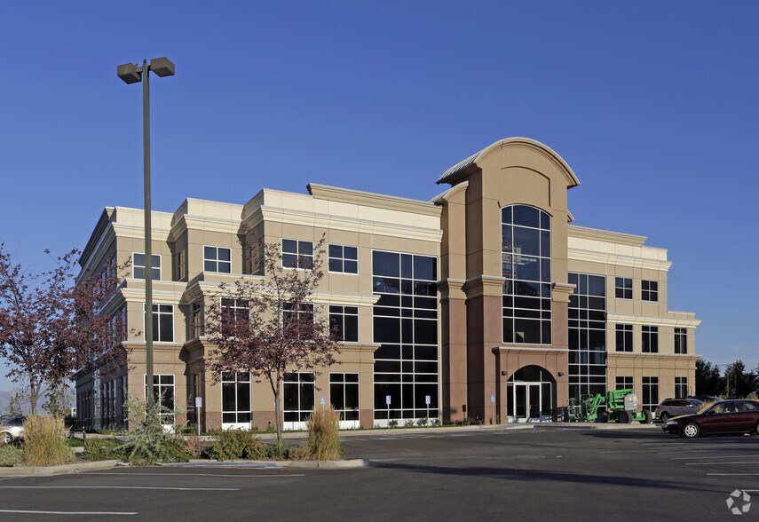 Primary Photo Of 2168 W Grove Pky, Pleasant Grove Office For Lease