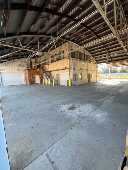 More Photos Of 1280 I St, Reedley Warehouse For Lease
