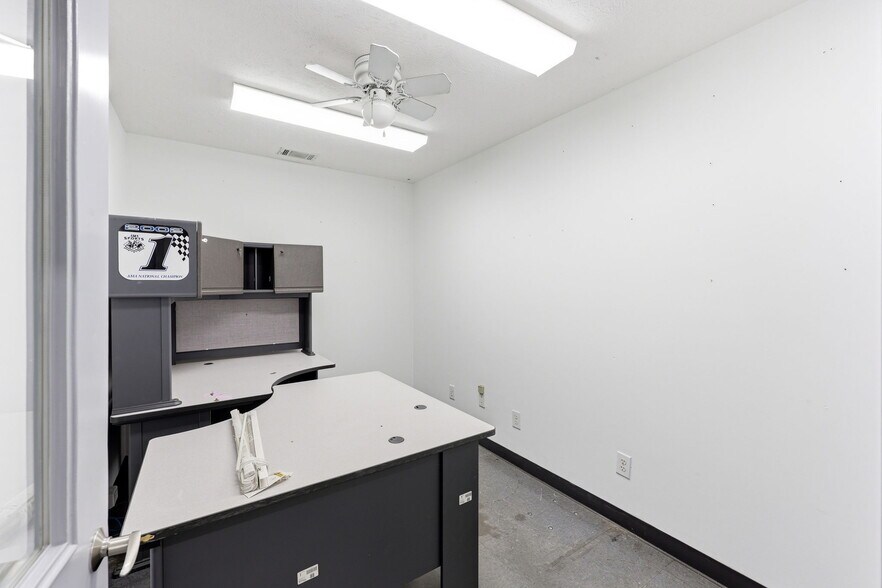More Photos Of 146 Morrison Moore Pkwy E, Dahlonega Freestanding For Lease