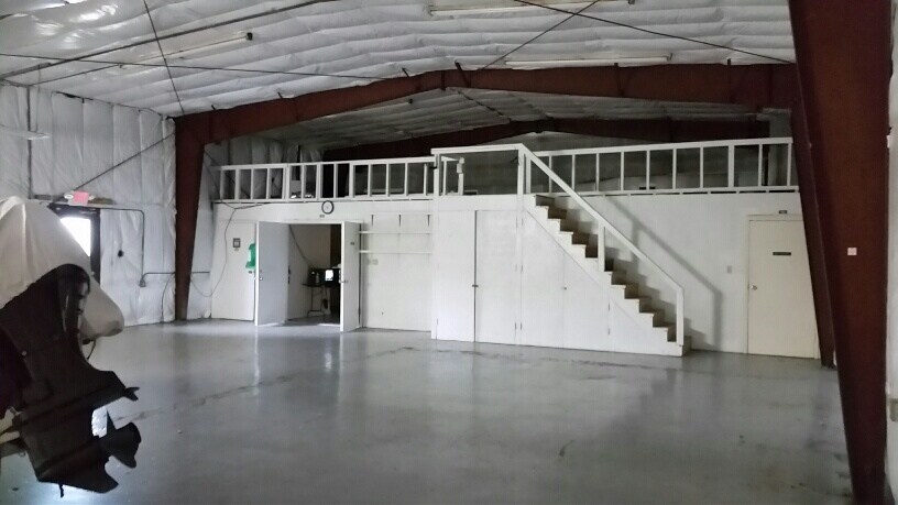 More Photos Of 1101 Eraste Landry Rd, Lafayette Flex For Lease
