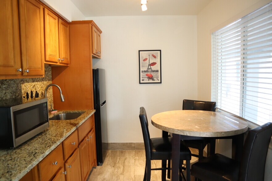 More Photos Of 101-107 Tacoma Ln, West Palm Beach Apartments For Lease