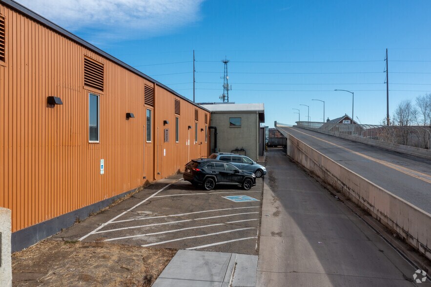 More Photos Of 800-810 N Vallejo St, Denver Warehouse For Lease