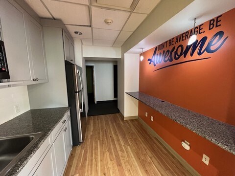 More Photos Of 25-29 W Ridgewood Ave, Ridgewood Loft Creative Space For Lease