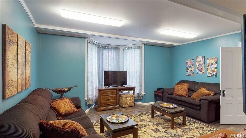 More Photos Of , Niagara Falls Unknown For Sale