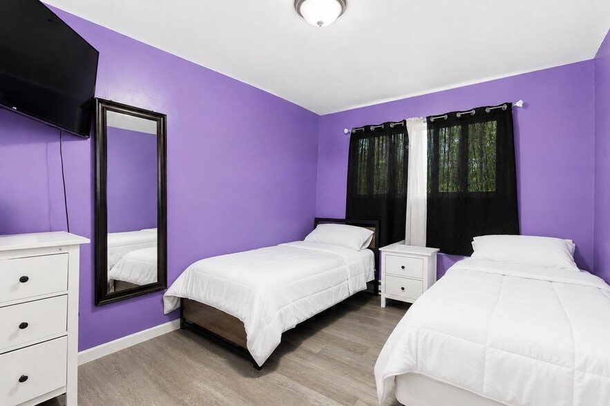 More Photos Of 79 Yaun Ave, Liberty Apartments For Sale