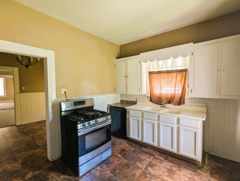 More Photos Of 1180 Washington Blvd, Beaumont Religious Facility For Sale