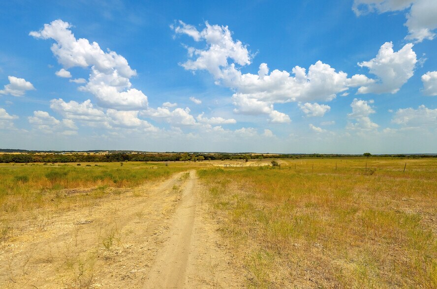 More Photos Of 600 County Road 242, Georgetown Land For Sale