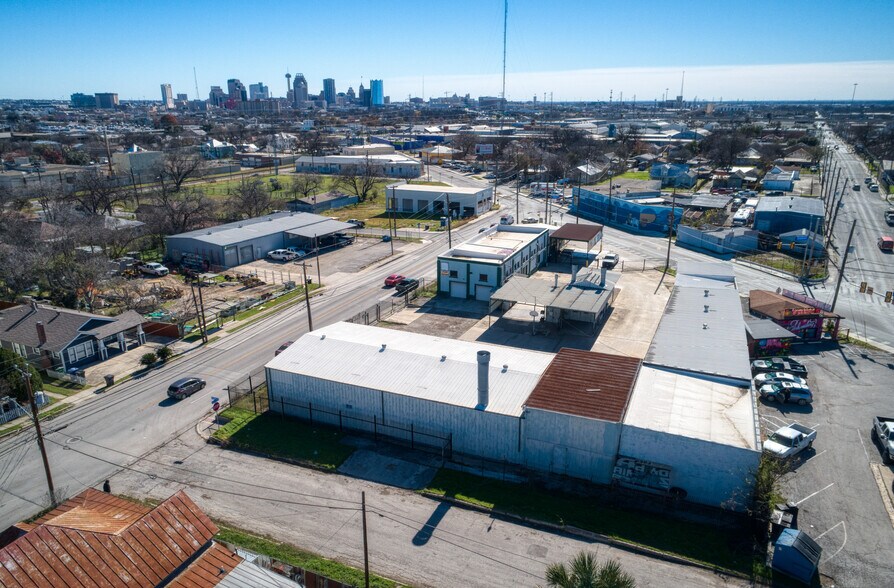 More Photos Of 103 Blanco Rd, San Antonio Auto Repair For Lease
