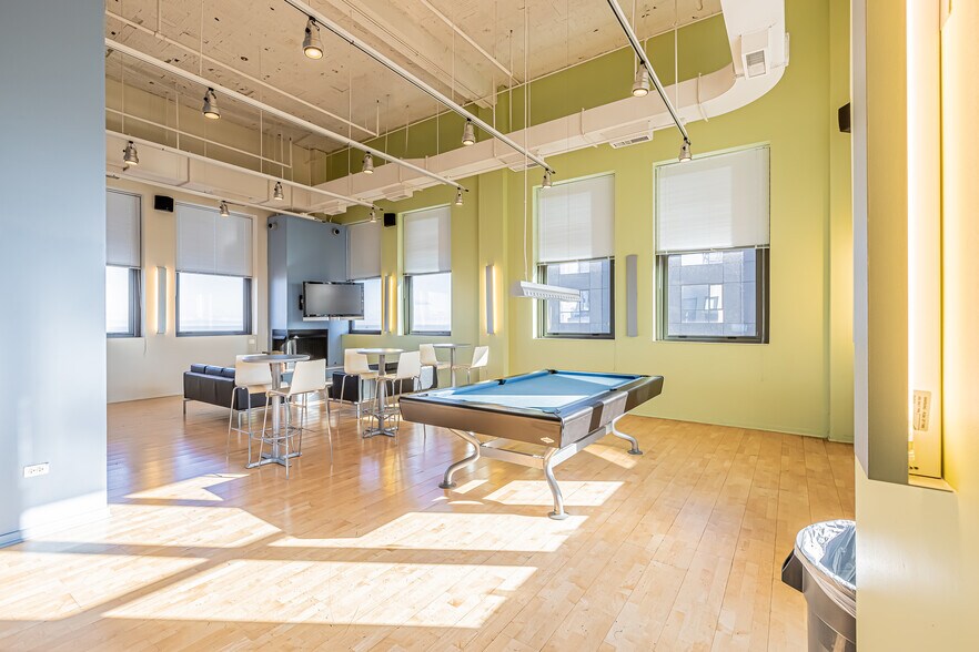 More Photos Of 59 E Van Buren St, Chicago Apartments For Lease
