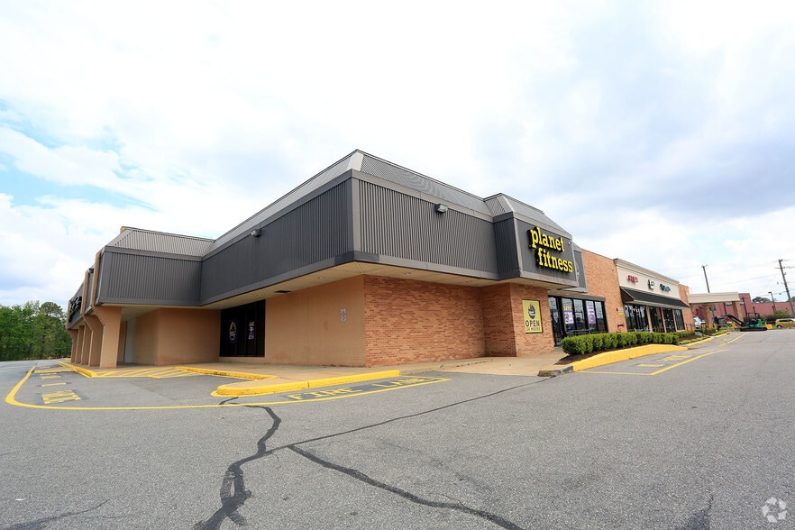 More Photos Of 5805-5821 W Norfolk Rd, Portsmouth Unknown For Lease