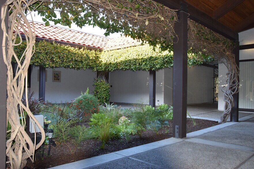 More Photos Of 20480 Pacifica Dr, Cupertino Medical For Lease