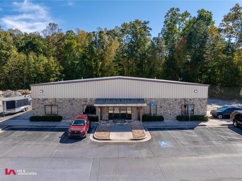 More Photos Of 210 Holt Rd, Acworth Industrial For Lease
