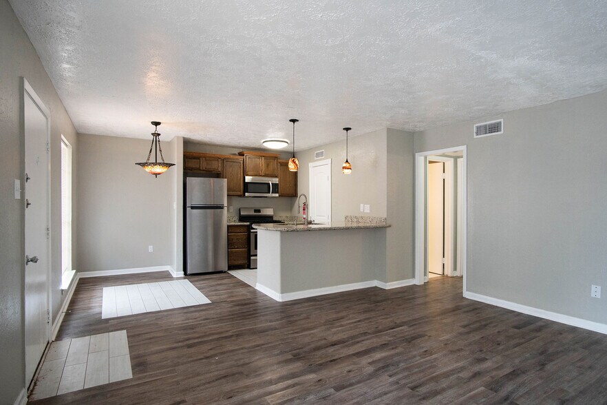 More Photos Of 3300 S College Ave, Bryan Apartments For Sale