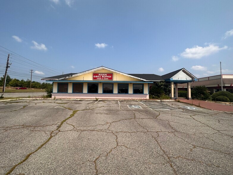 Primary Photo Of 2123 S Hwy 441, Dublin Restaurant For Sale