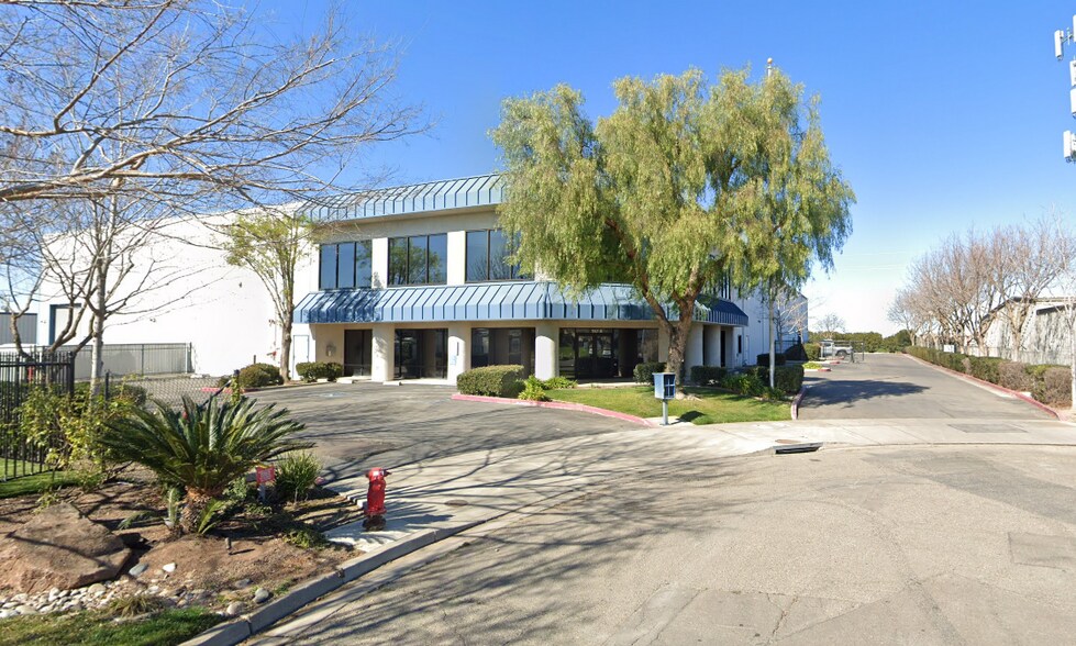 More Photos Of 157 Sloan Ct, Tracy Warehouse For Sale