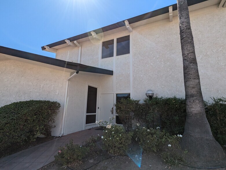 More Photos Of 302 El Paseo Rd, Ojai Office For Sale